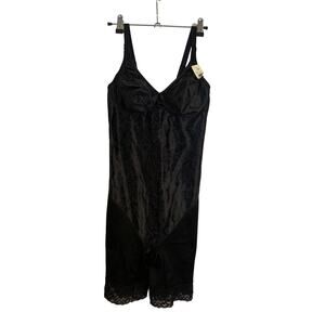 Vanity Fair Vintage NWT Second Skin Floral Body Suit Underwire 36C Black